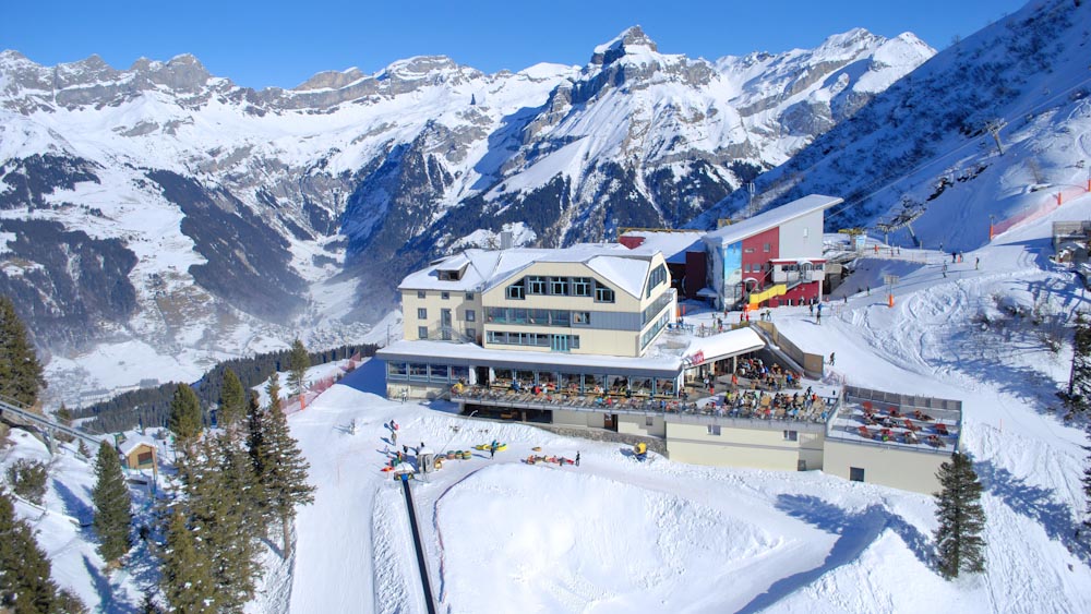 Berghotel Tr�bsee, Aussenansicht; Tr�bsee Alpine Lodge, Front View;